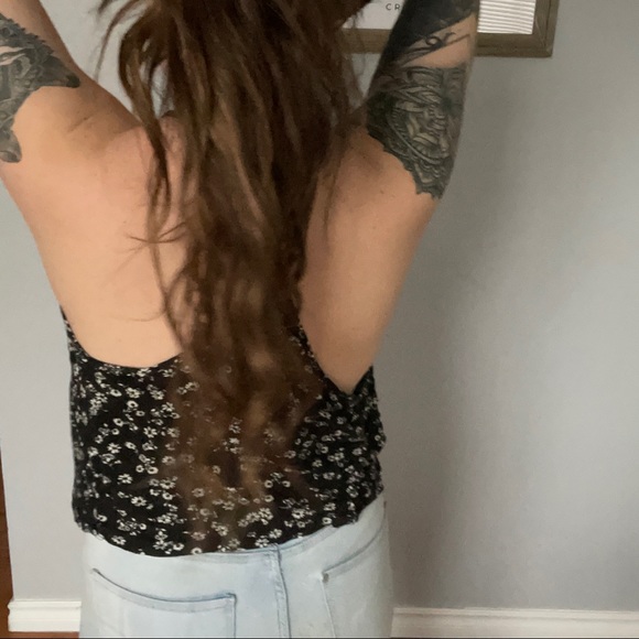 FOREVER 21 CAMI FLORAL SIZE S - Picture 2 of 4